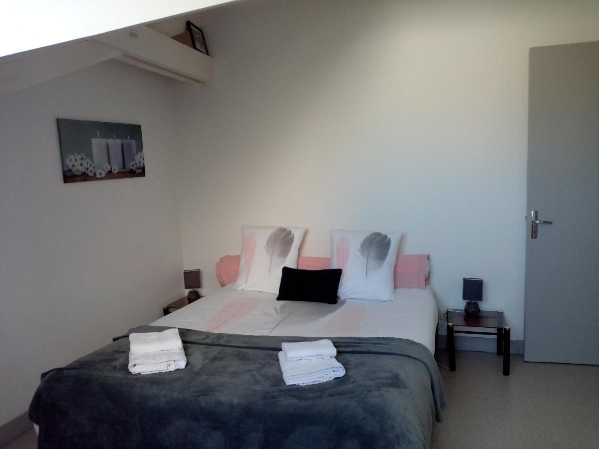 Appartement A 2 Minutes Du Centre Ville Avec Climatisation Perigueux Ngoại thất bức ảnh